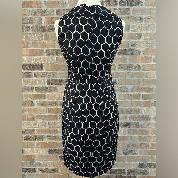 Donna Ricco honeycomb hexagon black gold dress high neck sleeveless size 2P - Picture 5 of 11